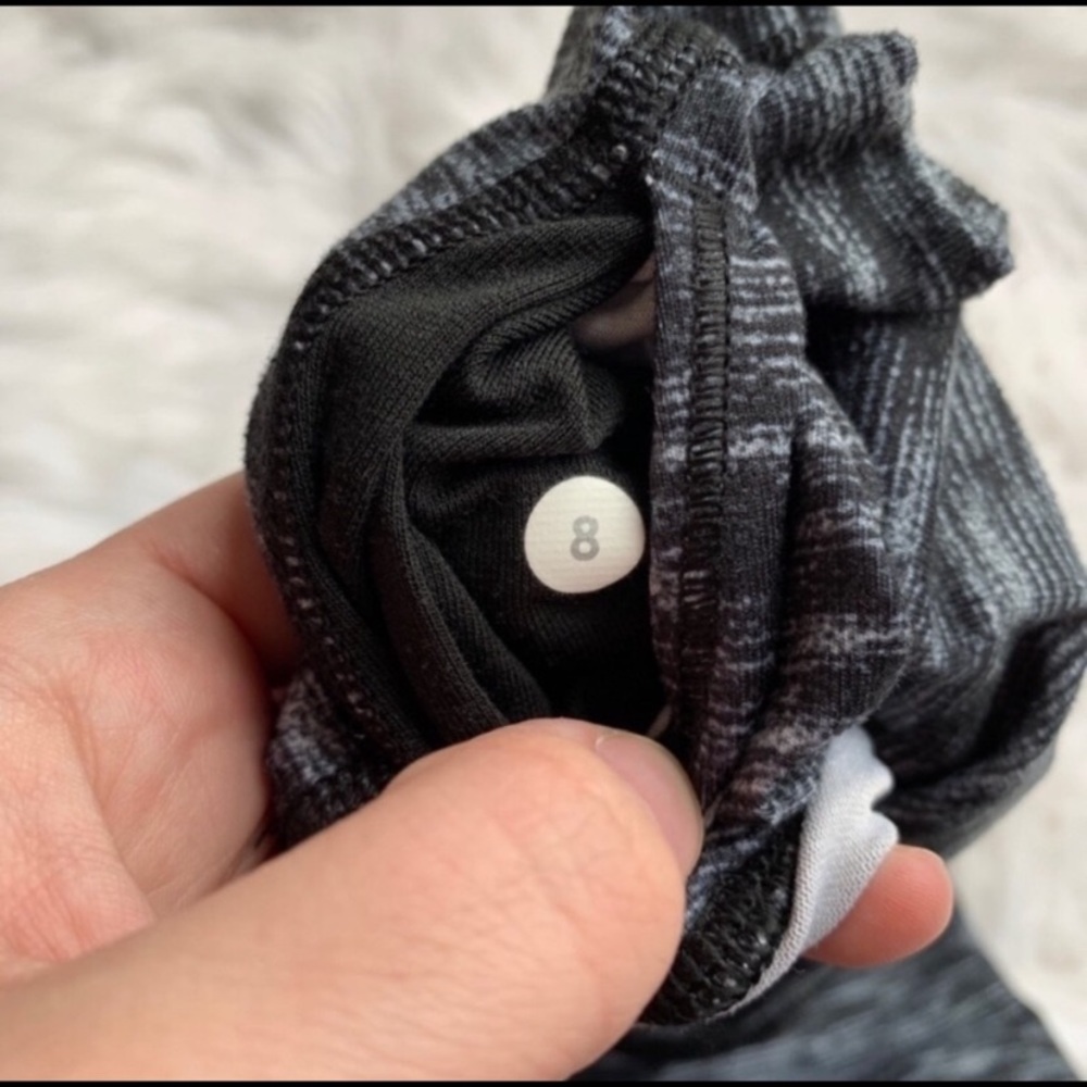 Lululemon Dramatic Static - image 2